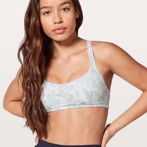 (25) Lululemon Free To Be Sports Bra